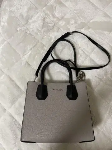 마이클코어스 숄더백