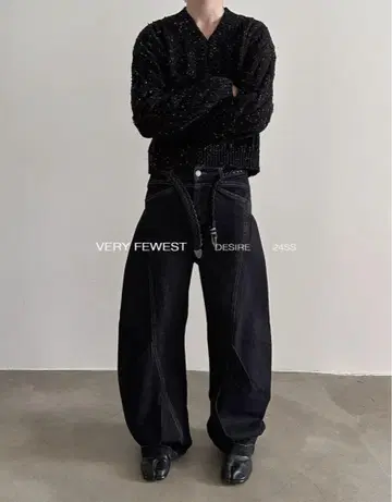 VERY FEWEST DESIRE 24SS 블랙 와이드 팬츠
