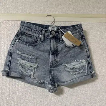 GYDA J/W 데미지 데님 숏 팬츠