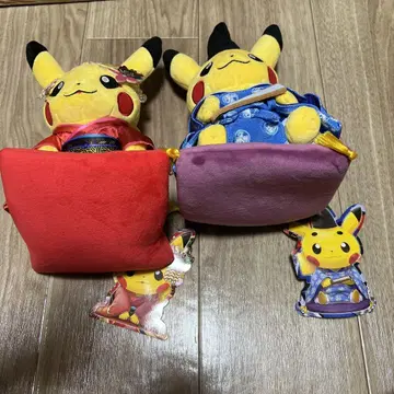 마이코 한 피카츄 앉은 버전 오코케 사마 피카츄 앉은 버전