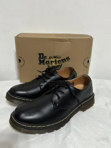 특가 Dr. Martens 닥터마틴 1461 클래식 로우탑 3