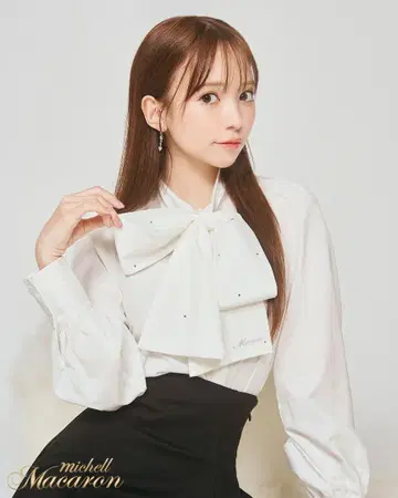 미셸 마카롱 비쥬 리본 블라우스 FREE 화이트