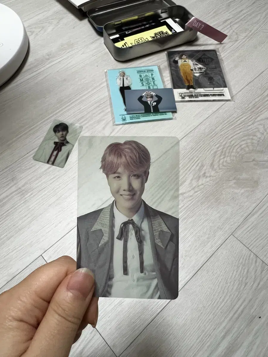 BTS j-hope 제이홉 윙즈투어 투명포카 (아미부스 한정판)