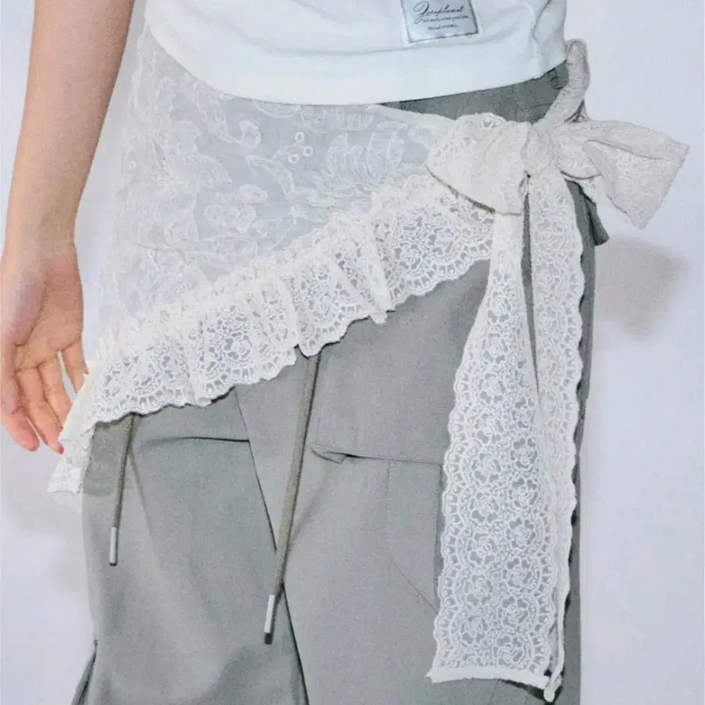New Xero Planet Lace Wrap Skirt Layered on Bunjang Global Site.