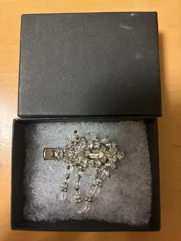 타나카 다이스케 크리스탈 헤어 클립 왼쪽