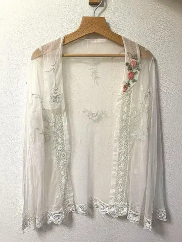 앤티크 자수 튤 가디건