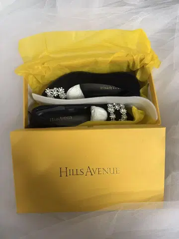 미사용 새상품 HILLS AVENUE 블랙 펌프스