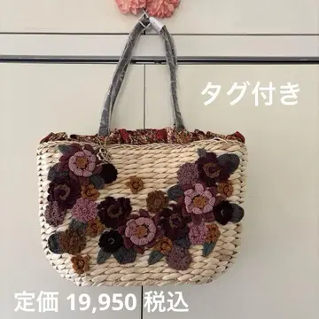 꽃무늬 자수 바스켓백