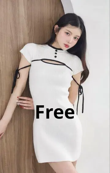다리치 파이핑 리본 디자인 니트 미니 원피스