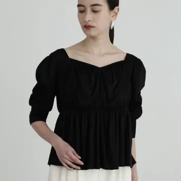 질스튜어트 저지 개더 탑