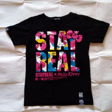 헬로키티 STAYREAL 콜라보 티셔츠