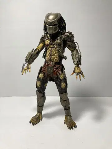 Neca 프레데터 정글 헌터