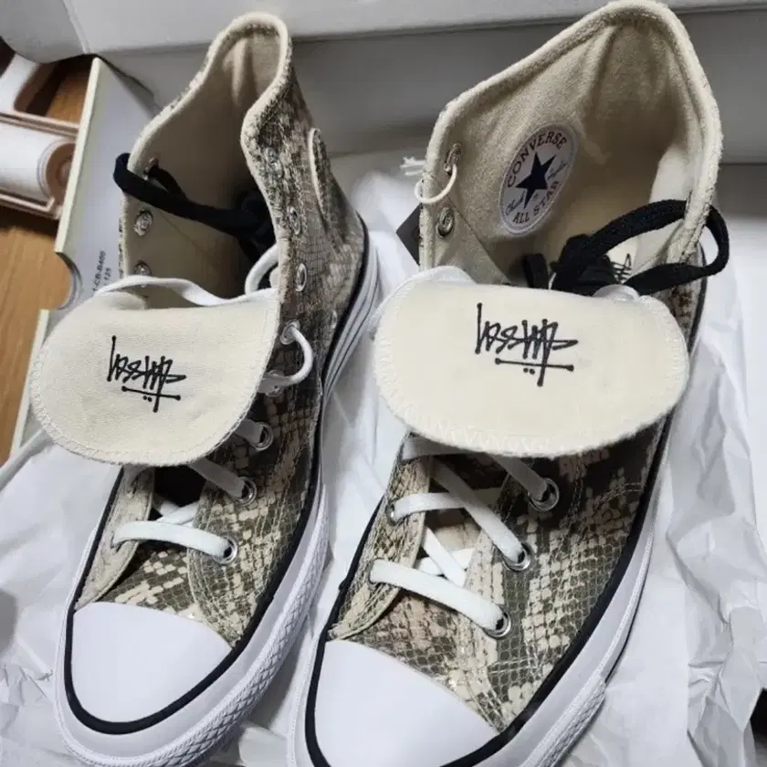 Snakeskin Converse Stussy Collaboration Stüssy X Converse Chuck 70