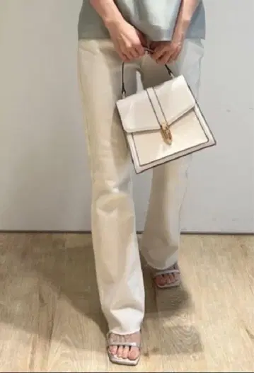Arpege story 세미 플레어 데님 팬츠 1