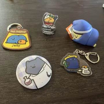 푸딩 씨, 젤리 씨, 이름 없는 씨, 문구 씨, 굿즈