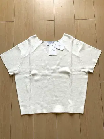 새상품 UNITED ARROWS V넥 코튼 니트 반팔 화이트