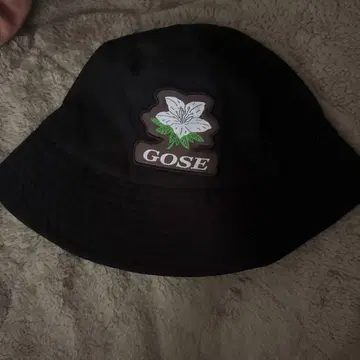GOSE 로고가 있는 블랙 버킷 햇