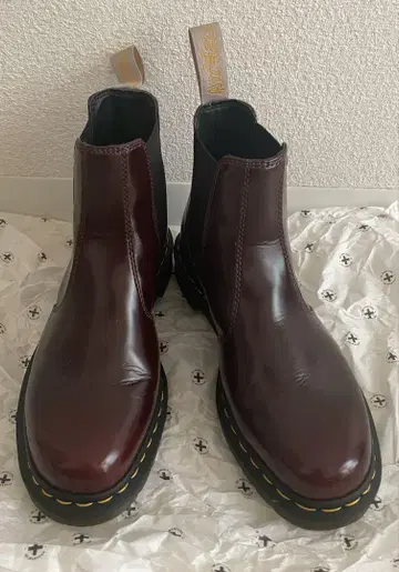 닥터마틴 Dr.Martens VEGAN2976 사이드 고어 부츠