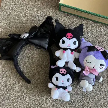 산리오 캐릭터 머리띠와 봉제 인형 세트
