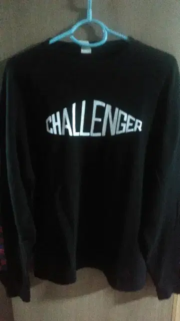 CHALLENGER 옴브레니노 블랙 트레이닝복 프로토타입
