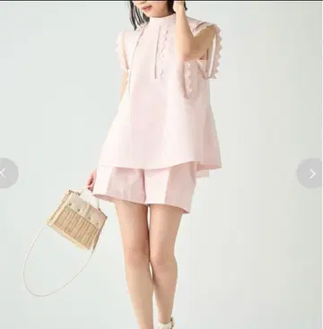 CELFORD 스캘럽 플레어 블라우스 핑크