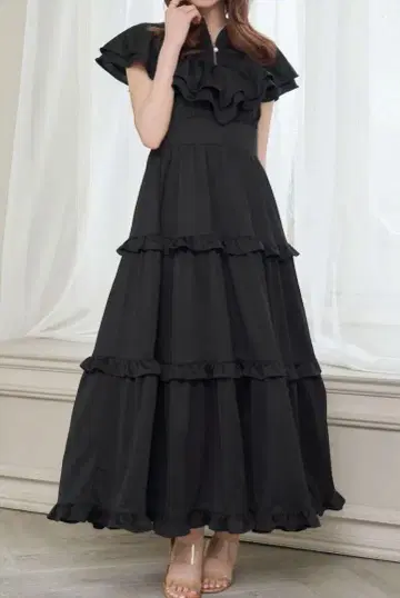 RoseMuse raffle zip cut 원피스 정가 16500엔
