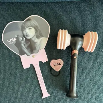 BLACKPINK LISA 응원봉 쯔치와 헤어 밴드