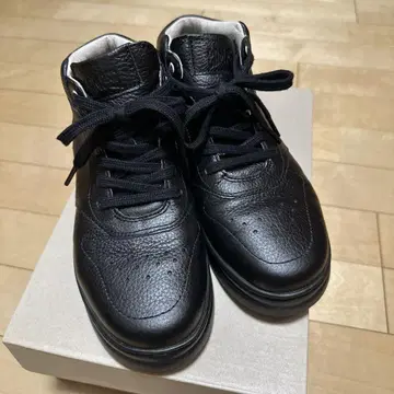 CAMPER 블랙 하이컷 스니커즈