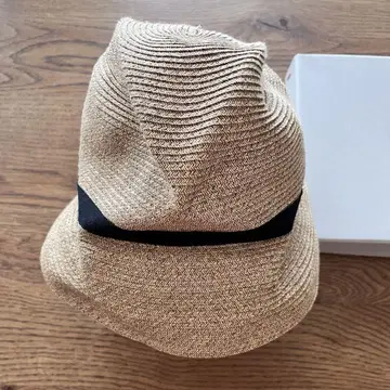 mature ha. (마츄아하) BOXED HAT 브림 블랙 리본
