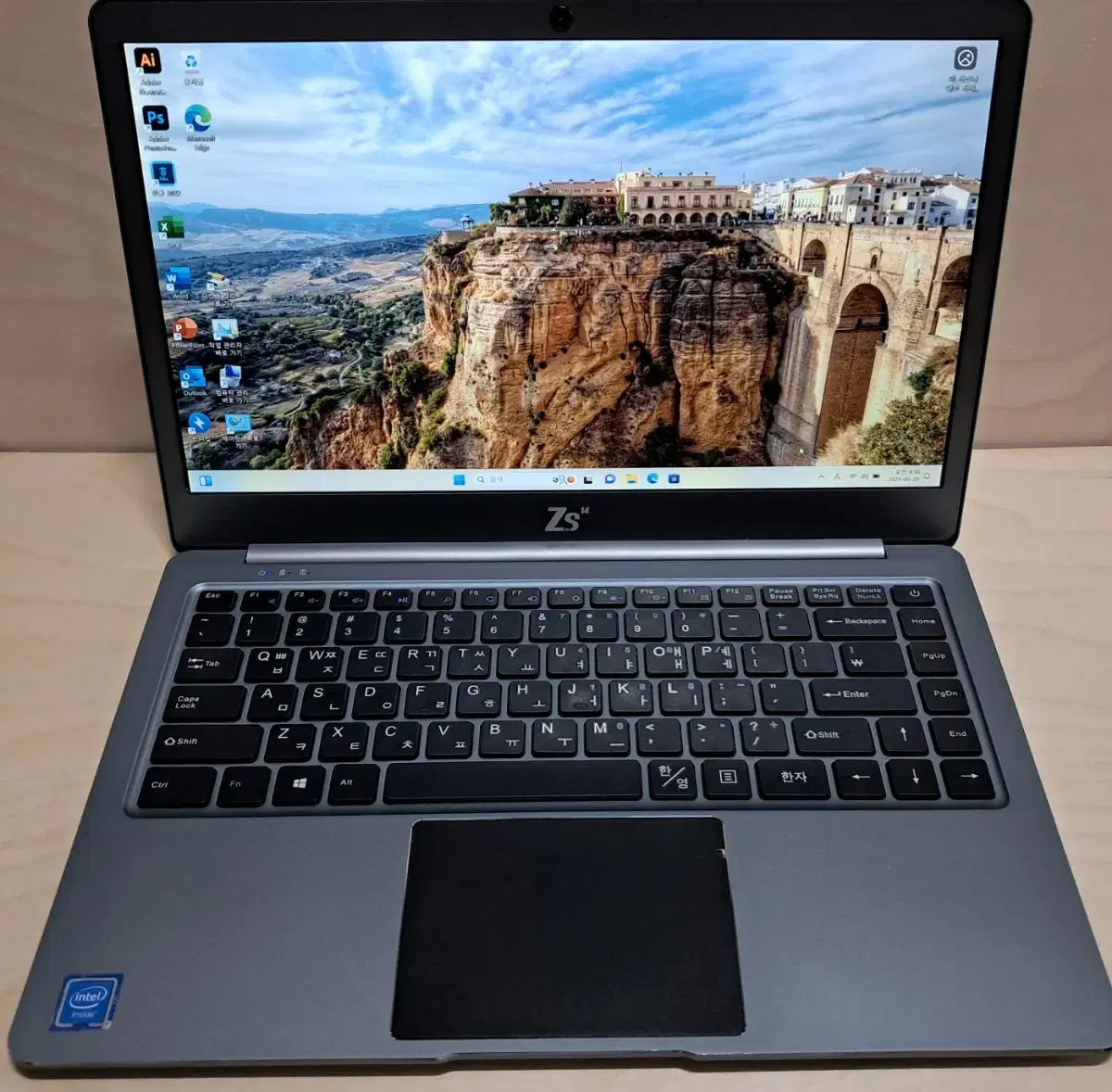 Zeus 14 Laptop (MPGIO) 14 inch