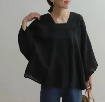 어반 리서치 도어스 핀턱 레이스 판초 블라우스