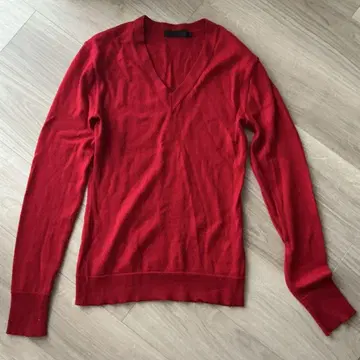 LITHIUM HOMME 레드 V넥 스웨터