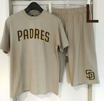 새상품 패드리스 셋업 L MLB 상하의 세트 반팔 하프 팬츠
