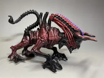 케너 Kenner 불 에이리언 (Bull Alien)