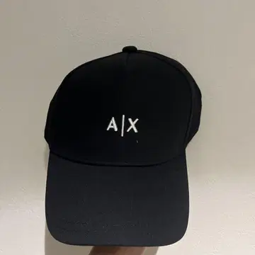 Armani Exchange 블랙 캡