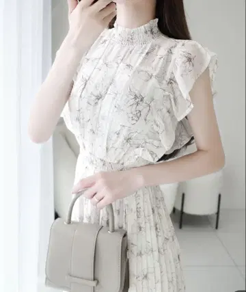 mily bilet 플리츠 시어 프릴 원피스 블랙