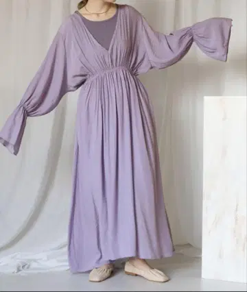 라벤더 벌룬 슬리브 맥시 드레스