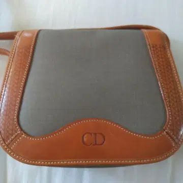 CD 숄더백 베이지 브라운