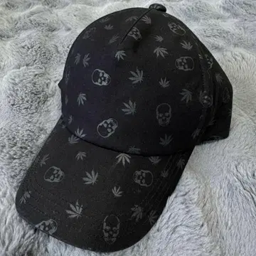 루시앙 펠라-피네 스컬 리프 야구 모자 블랙