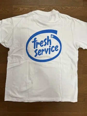 Flesh Service 티셔츠