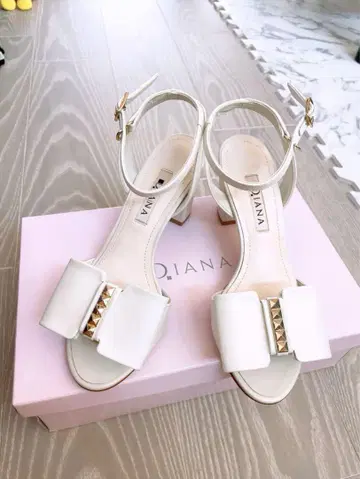 DIANA 화이트 리본 샌들 22.5cm 브라이덜