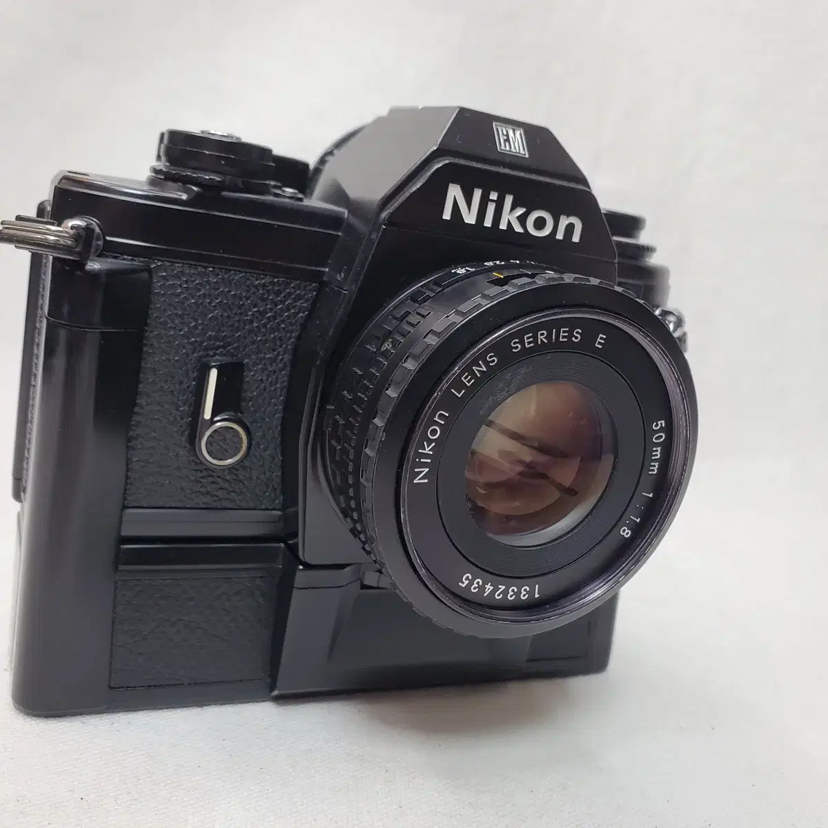 Nikon EM+MD-E+50MM F1,8 Pancake Lens