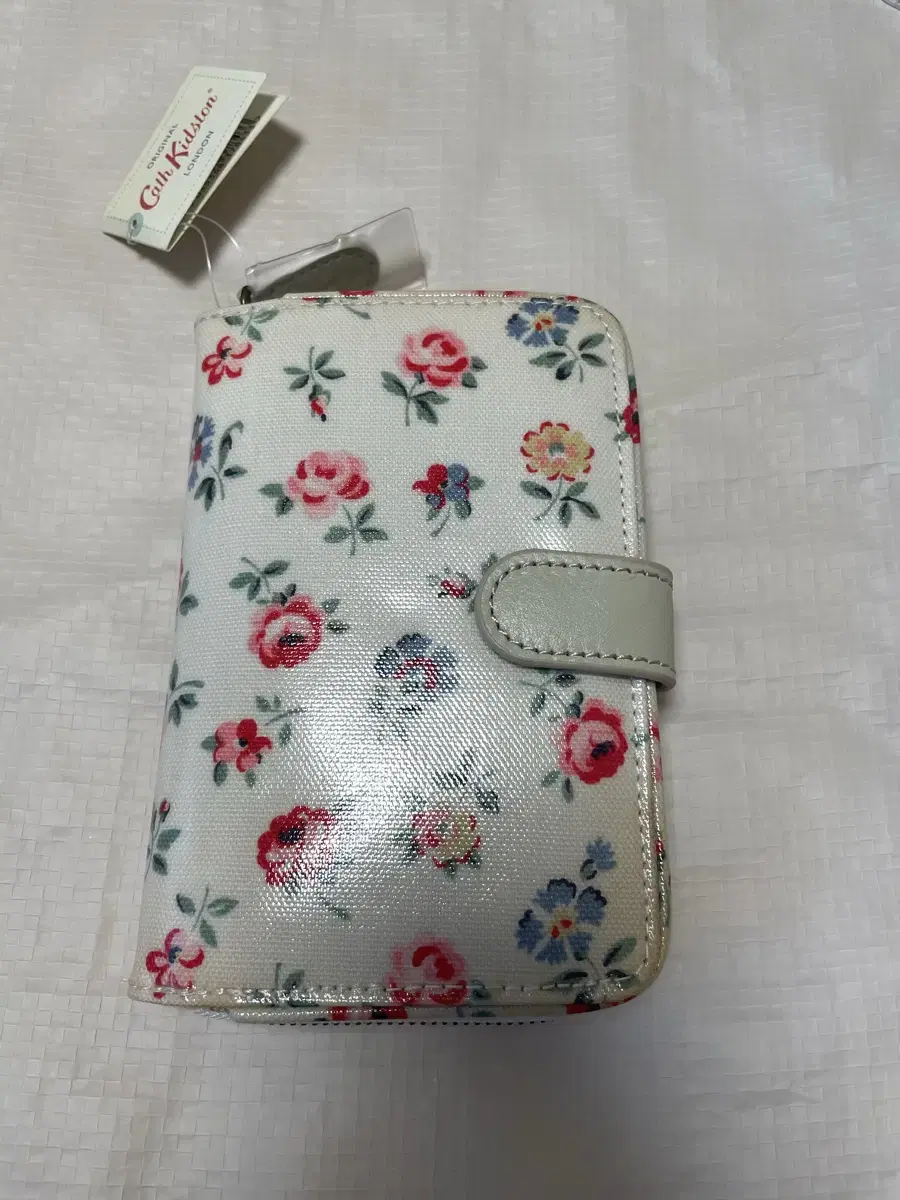 Cath Kidston Medium Wallet, Vintage Small Floral Pattern, New