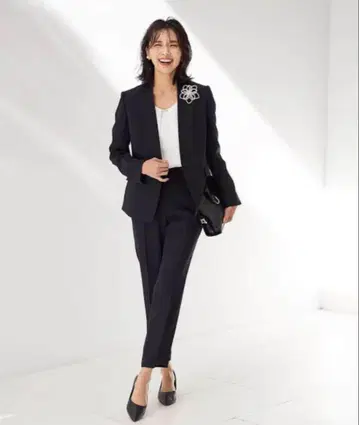 새상품급 플라스테 블랙 자켓 노카라 자켓