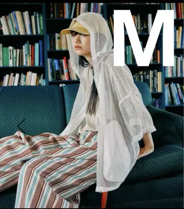 이번 시즌 신상 니코앤드 메쉬 루즈 후드티 화이트 M 사이즈