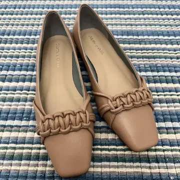 오데뜨 앤 오딜 베이지 플랫슈즈 22cm