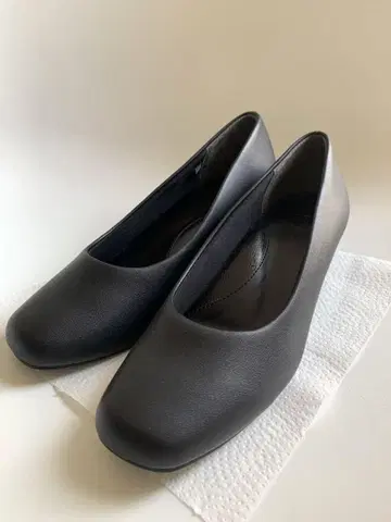 abc 마트 블랙 펌프스 23cm