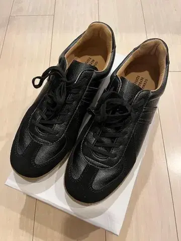 저먼 트레이너 40 REPRODUCTED EDITION MODEL
