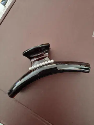 블랙 헤어 클립 펄 장식
