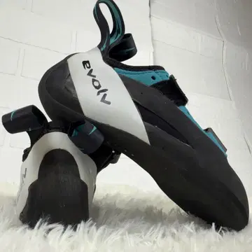 컨디션 최상 클라이밍 신발 이볼브 게시도 26cm